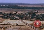 Standbild riverine Boote Vietnam, 1968, aus Sekunde 56 historischem Filmmaterial Videoclip 65675040352