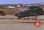 Standbild riverine Kraft Boote Vietnam, 1968, aus Sekunde 8 historischem Filmmaterial Videoclip 65675040354