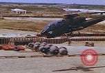 Standbild riverine Kraft Boote Vietnam, 1968, aus Sekunde 15 historischem Filmmaterial Videoclip 65675040354