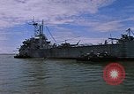 Standbild USS Harnett County South Vietnam, 1967, aus Sekunde 14 historischem Filmmaterial Videoclip 65675040355