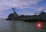Standbild USS Harnett County South Vietnam, 1967, aus Sekunde 15 historischem Filmmaterial Videoclip 65675040355