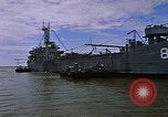 Standbild USS Harnett County South Vietnam, 1967, aus Sekunde 17 historischem Filmmaterial Videoclip 65675040355