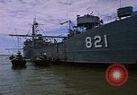 Standbild USS Harnett County South Vietnam, 1967, aus Sekunde 20 historischem Filmmaterial Videoclip 65675040355