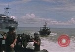 Immagine di USS Harnet County Vietnam del Sud, 1967, secondo 59 filmato di repertorio 65675040356