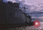 Immagine di Navy corpsman conduce clinica nel villaggio Vietnamita Vietnam del Sud, 1967, secondo 4 filmato di repertorio 65675040358