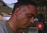 Immagine di Navy corpsman conduce clinica nel villaggio Vietnamita Vietnam del Sud, 1967, secondo 16 filmato di repertorio 65675040358
