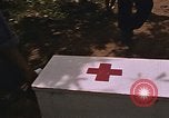 Immagine di Navy corpsman conduce clinica nel villaggio Vietnamita Vietnam del Sud, 1967, secondo 46 filmato di repertorio 65675040358