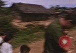 Immagine di Navy corpsman conduce clinica nel villaggio Vietnamita Vietnam del Sud, 1967, secondo 61 filmato di repertorio 65675040358