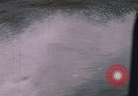 Immagine di Marina Barche Fluviali ed elicotteri impegnare Viet Cong Vietnam del Sud, 1967, secondo 36 filmato di repertorio 65675040360