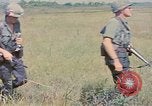 Immagine di Bastoni punji Il Vietnam, 1968, secondo 33 filmato di repertorio 65675040362