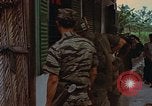 Standbild vietnamesischen Interpreter Vietnam, 1968, aus Sekunde 19 historischem Filmmaterial Videoclip 65675040365