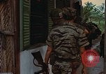 Standbild vietnamesischen Interpreter Vietnam, 1968, aus Sekunde 20 historischem Filmmaterial Videoclip 65675040365