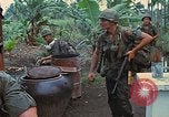 Standbild vietnamesischen Interpreter Vietnam, 1968, aus Sekunde 61 historischem Filmmaterial Videoclip 65675040365