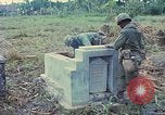 Standbild ARVN Interpreter Vietnam, 1968, aus Sekunde 9 historischem Filmmaterial Videoclip 65675040366