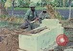 Standbild ARVN Interpreter Vietnam, 1968, aus Sekunde 16 historischem Filmmaterial Videoclip 65675040366