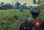 Standbild ARVN Interpreter Vietnam, 1968, aus Sekunde 50 historischem Filmmaterial Videoclip 65675040366