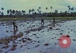 Standbild UH-1D Hubschrauber Vietnam, 1968, aus Sekunde 18 historischem Filmmaterial Videoclip 65675040367
