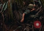 Standbild UH-1D Hubschrauber Vietnam, 1968, aus Sekunde 37 historischem Filmmaterial Videoclip 65675040367