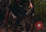 Standbild UH-1D Hubschrauber Vietnam, 1968, aus Sekunde 42 historischem Filmmaterial Videoclip 65675040367
