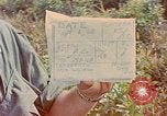 Standbild Viet Cong Gräber Vietnam, 1968, aus Sekunde 1 historischem Filmmaterial Videoclip 65675040368