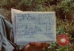 Standbild Viet Cong Gräber Vietnam, 1968, aus Sekunde 6 historischem Filmmaterial Videoclip 65675040368