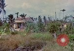 Standbild Viet Cong Gräber Vietnam, 1968, aus Sekunde 15 historischem Filmmaterial Videoclip 65675040368