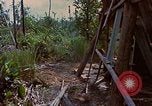 Standbild Viet Cong Gräber Vietnam, 1968, aus Sekunde 19 historischem Filmmaterial Videoclip 65675040368