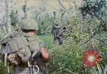 Standbild Viet Cong Gräber Vietnam, 1968, aus Sekunde 44 historischem Filmmaterial Videoclip 65675040368