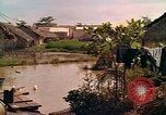 Standbild Native Bevölkerung in Vietnam Vietnam, 1965, aus Sekunde 20 historischem Filmmaterial Videoclip 65675040371