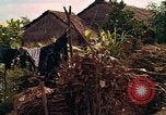Standbild Native Bevölkerung in Vietnam Vietnam, 1965, aus Sekunde 27 historischem Filmmaterial Videoclip 65675040371