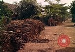 Standbild Native Bevölkerung in Vietnam Vietnam, 1965, aus Sekunde 32 historischem Filmmaterial Videoclip 65675040371