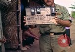 Standbild Native Bevölkerung in Vietnam Vietnam, 1965, aus Sekunde 49 historischem Filmmaterial Videoclip 65675040372