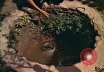 Standbild Native Bevölkerung in Vietnam Vietnam, 1965, aus Sekunde 17 historischem Filmmaterial Videoclip 65675040373