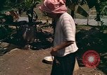 Standbild Native Bevölkerung in Vietnam Vietnam, 1965, aus Sekunde 21 historischem Filmmaterial Videoclip 65675040373