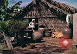Standbild Native Bevölkerung in Vietnam Vietnam, 1965, aus Sekunde 34 historischem Filmmaterial Videoclip 65675040373
