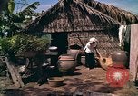 Standbild Native Bevölkerung in Vietnam Vietnam, 1965, aus Sekunde 49 historischem Filmmaterial Videoclip 65675040373