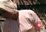 Standbild Native Bevölkerung in Vietnam Vietnam, 1965, aus Sekunde 60 historischem Filmmaterial Videoclip 65675040373