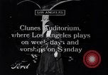 Standbild Clunes Auditorium Los Angeles California USA, 1916, aus Sekunde 1 historischem Filmmaterial Videoclip 65675040391