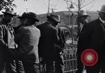 Standbild alte Plaza Los Angeles California USA, 1916, aus Sekunde 27 historischem Filmmaterial Videoclip 65675040395
