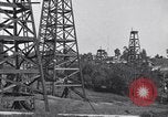 Standbild Ölfeld Los Angeles California USA, 1916, aus Sekunde 3 historischem Filmmaterial Videoclip 65675040398