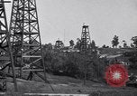 Standbild Ölfeld Los Angeles California USA, 1916, aus Sekunde 7 historischem Filmmaterial Videoclip 65675040398