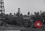Standbild Ölfeld Los Angeles California USA, 1916, aus Sekunde 11 historischem Filmmaterial Videoclip 65675040398