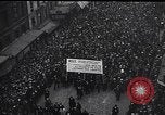 Standbild Ex-Servicemen Streik Paris Frankreich, 1934, aus Sekunde 18 historischem Filmmaterial Videoclip 65675040410