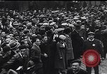 Standbild Ex-Servicemen Streik Paris Frankreich, 1934, aus Sekunde 21 historischem Filmmaterial Videoclip 65675040410