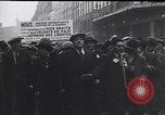 Standbild Ex-Servicemen Streik Paris Frankreich, 1934, aus Sekunde 31 historischem Filmmaterial Videoclip 65675040410