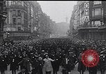 Standbild Ex-Servicemen Streik Paris Frankreich, 1934, aus Sekunde 34 historischem Filmmaterial Videoclip 65675040410