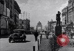 Immagine di Fornitori su strada Città del Messico MESSICO, 1938, secondo 51 filmato di repertorio 65675040421