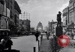 Immagine di Fornitori su strada Città del Messico MESSICO, 1938, secondo 52 filmato di repertorio 65675040421