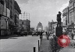 Immagine di Fornitori su strada Città del Messico MESSICO, 1938, secondo 56 filmato di repertorio 65675040421
