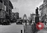 Immagine di Fornitori su strada Città del Messico MESSICO, 1938, secondo 58 filmato di repertorio 65675040421